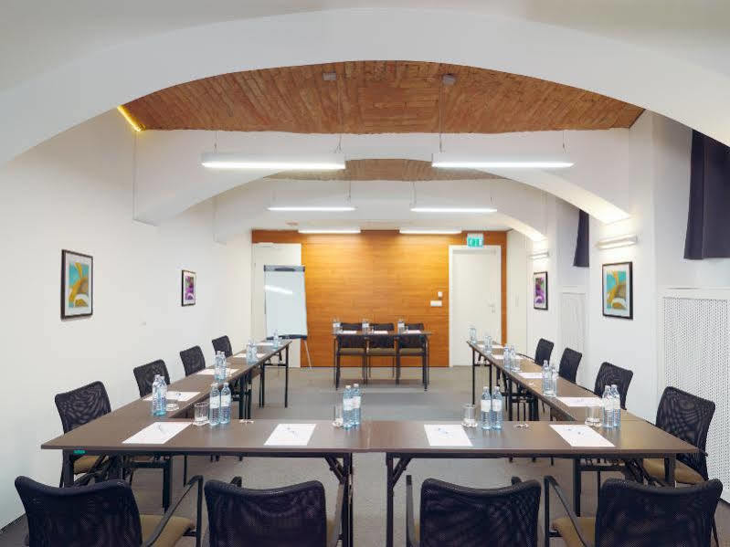 Fortyplusone Hotel, New! Soft Opening Hotel Viena